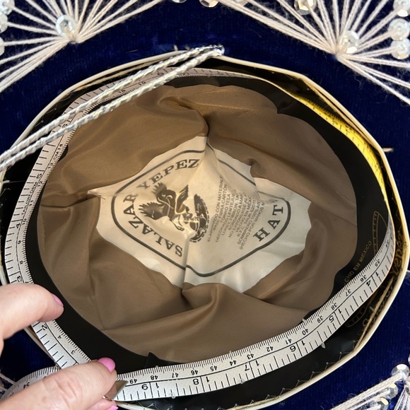Authentic Vintage Mexican Sombrero by Salazar Yepez - Picture 16 of 16